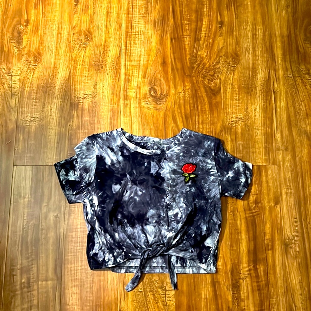 Rose crop top